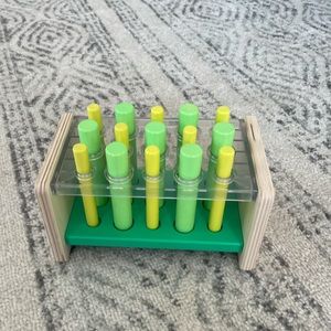 New lovevery posting stand with wooden pegs